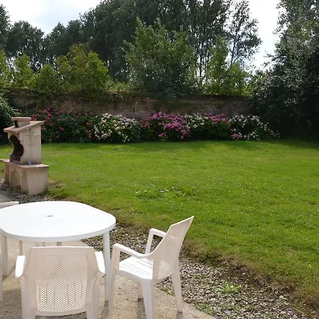 Holiday home In A Historic Building Near Montreuil Gouy-Saint-Andre