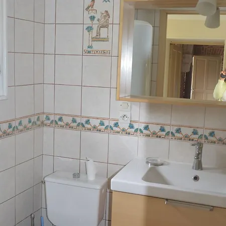 In A Historic Building Near Montreuil 펜션