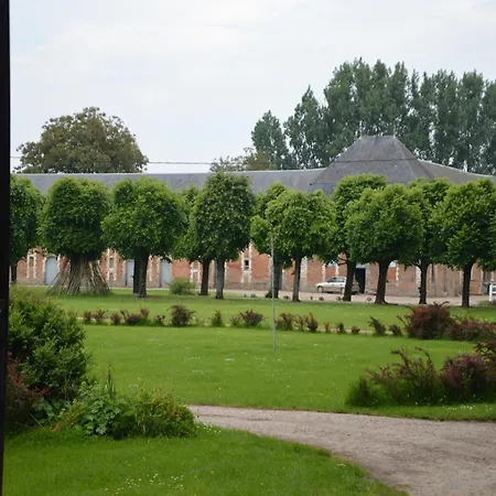 Holiday home In A Historic Building Near Montreuil *