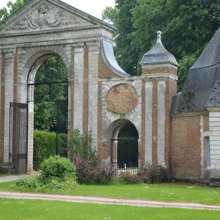 Dom wakacyjny In A Historic Building Near Montreuil *