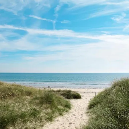 In A Historic Building Near Montreuil