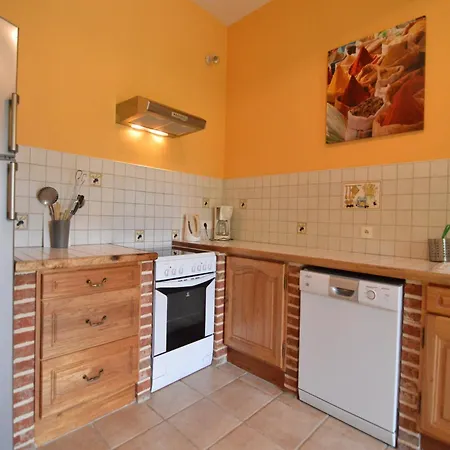 Holiday home In A Historic Building Near Montreuil Gouy-Saint-Andre