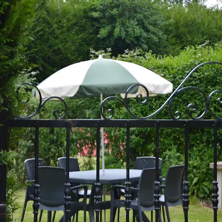 Holiday home In A Historic Building Near Montreuil Gouy-Saint-Andre